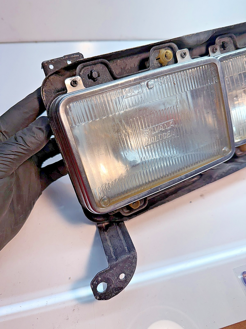 Vintage Original Audi Pair of Headlights head light Set C10-99