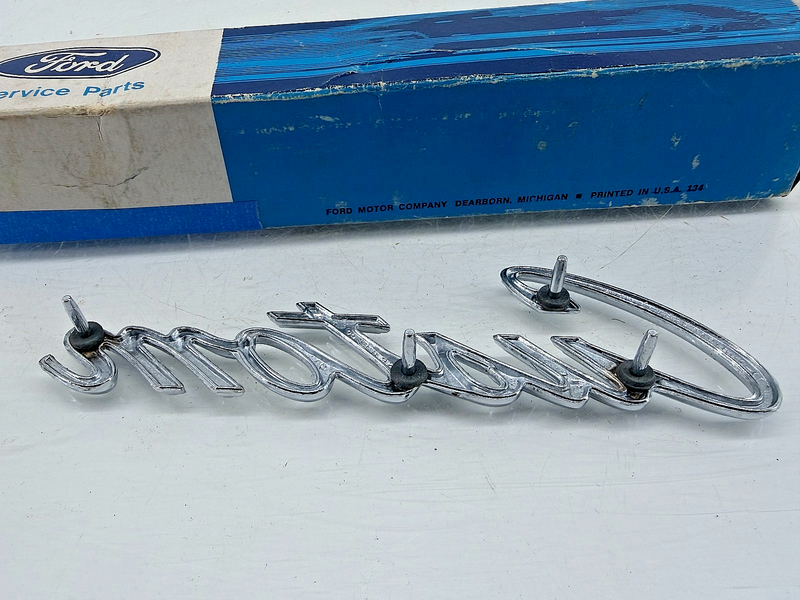 NOS 1969 1970 FORD F100 F250 F350 GALAXIE CUSTOM EMBLEM C9AB-62291B62-C C56-16