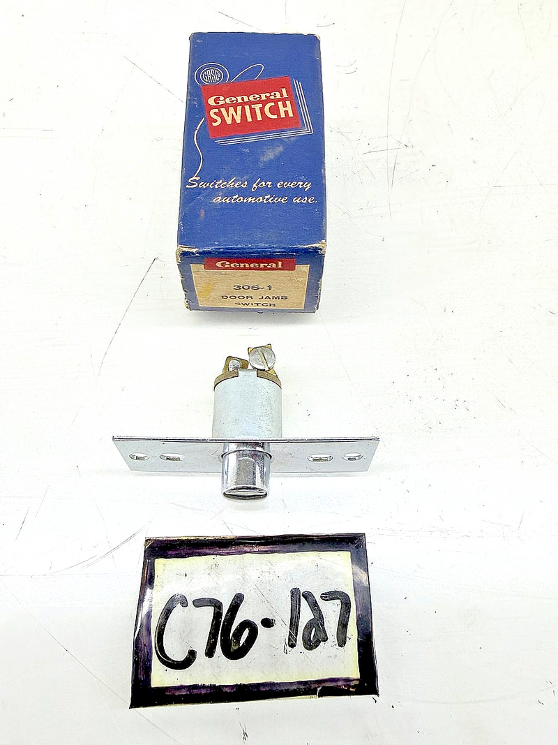 NOS GENERAL DOOR JAMB SWITCH UNIVERSAL VINTAGE IN BOX 30S-1 C76-127