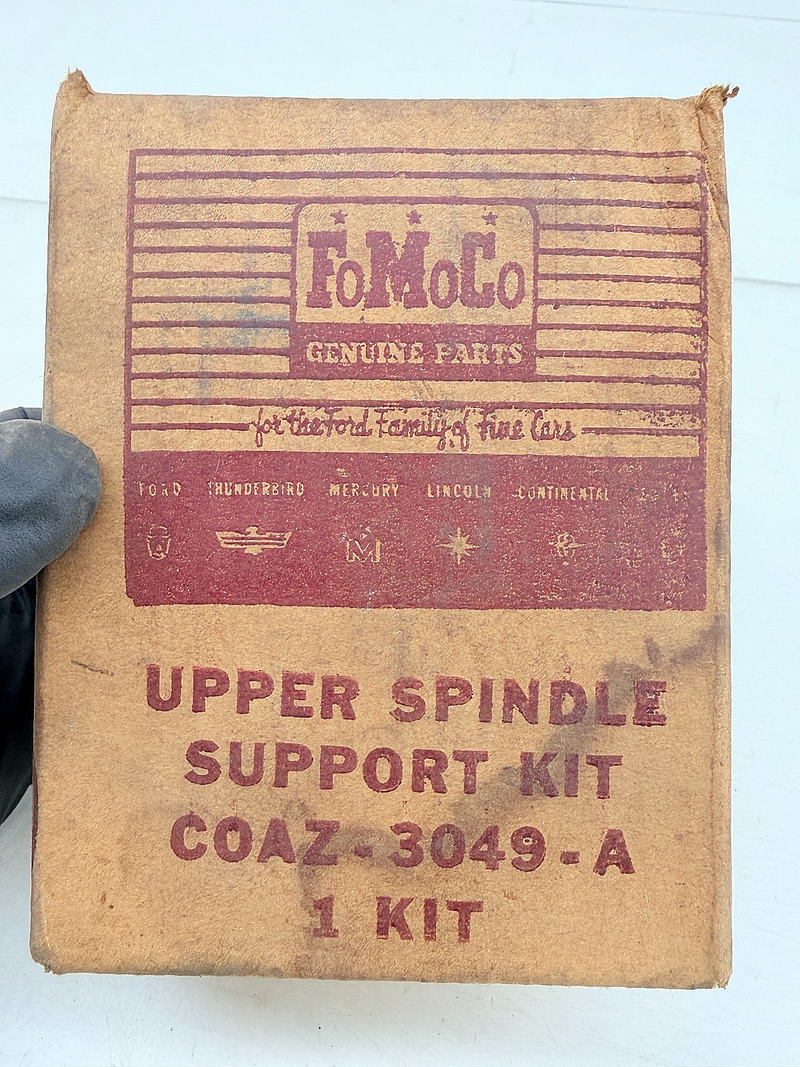 NOS 1957 - 1971 Ford Galaxie Thunderbird Upper Ball Joint C0AZ-3049-A C72-9