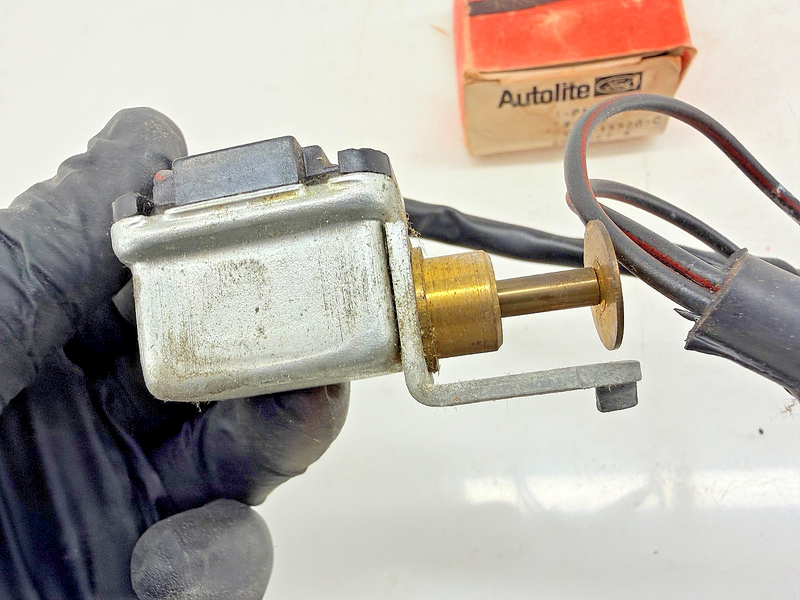 NOS 1964 1965 1966 Mustang Fastback Coupe Vert 3SPEED BACK UP LAMP SWITCH C60-19