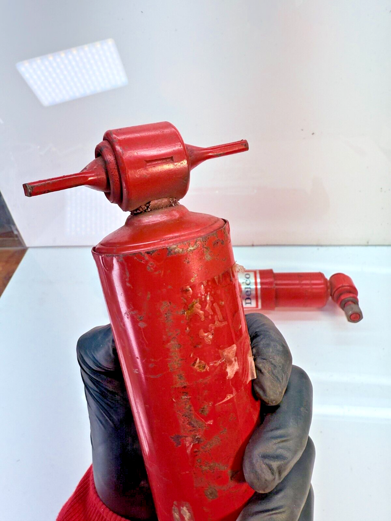 NOS VINTAGE DELCO GM BIG D REAR Shocks 1968 - 1969 CHEVELLE F-85 PRIX B56-30