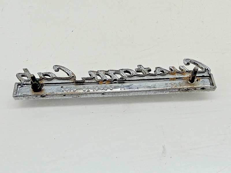 OEM 1967 - 1972 Ford Custom Cab Pickup Truck Emblem Badge C8TB-8140683-A E9-73