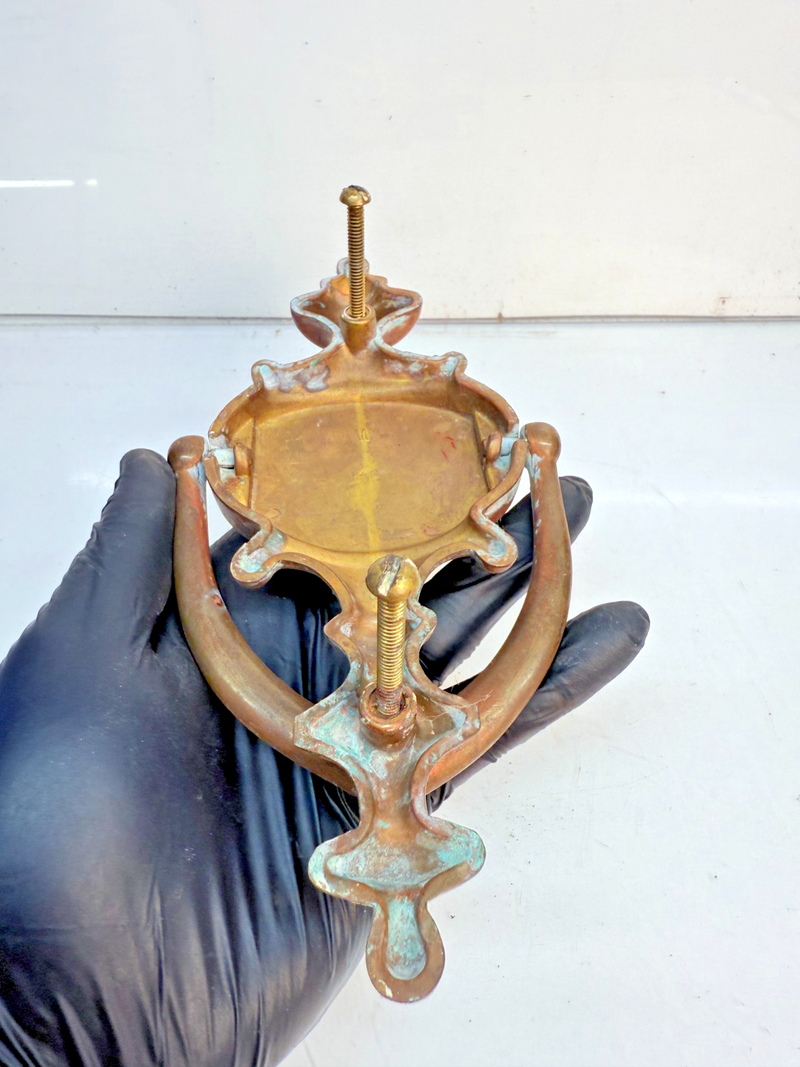 VINTAGE ANTIQUE BRASS TRADITIONAL DOOR KNOCKER 9" B68-15