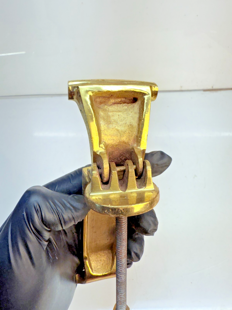 VINTAGE ANTIQUE BRASS Failte Gaelic "WELCOME" KNOCKER 6.5" B68-14