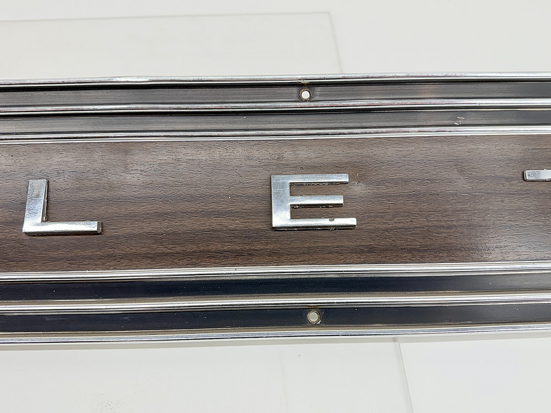 OEM 1967 1969 1970 1971 1972 CHEVY TRUCK BLAZER WOODGRAIN TAILGATE BAND PANEL