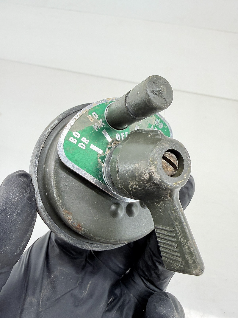 Original Ford GPW Willys MB Headlight Rotary Switch Gabriell Lyon 55325 C46-40