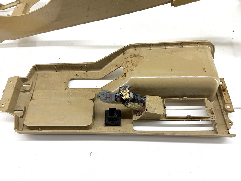 OEM 1987 - 1993 Ford Mustang Fox Body Center Console Tan E7ZB-61045A36-A U1B-105