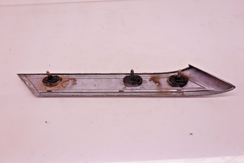 OEM 1965 Mercury COMET RH PASSENGER C Pillar Roof Moldings C5GB-62517A20-A S-97