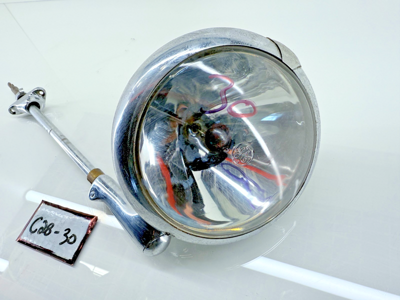 VINTAGE UNITY MODEL S6 SPOTLIGHT SEARCH LIGHT CAR TRUCK LIGHT Chrome Rod C28-30