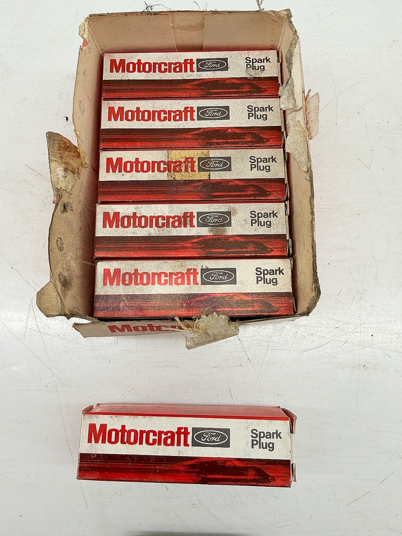 (6) NOS Motorcraft AR31 Racing Spark Plugs 6 Ford Boss 302 429 Era C75-53