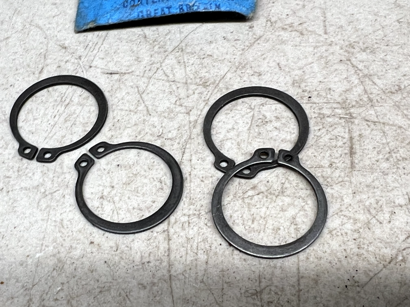 (4) NOS FORD HARDWARE SNAP RING PART NUMBER E661125-S B31-158