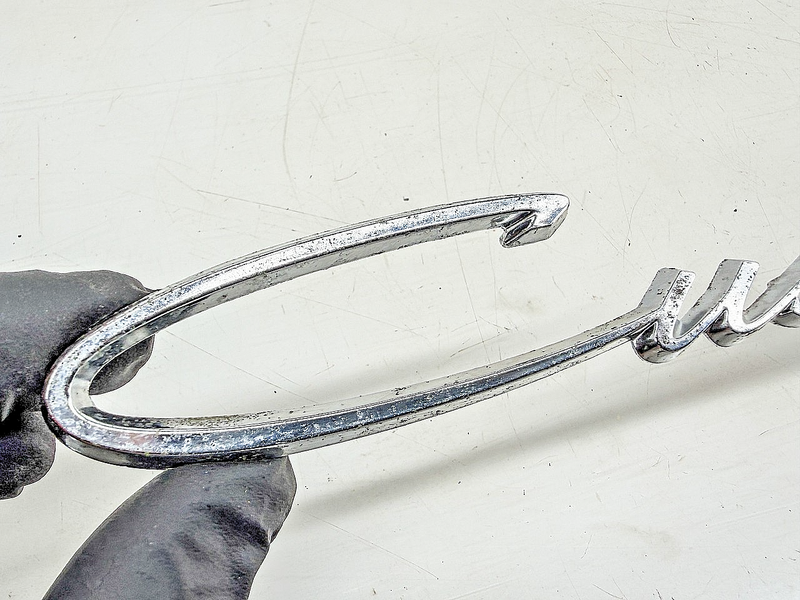 OEM 1964 FORD CUSTOM 500 FENDER SCRIPT EMBLEM C4AB-62291A36-F E10-7