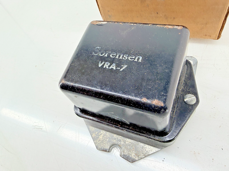 NOS  1963 - 1969 PONTIAC CHEVROLET VOLTAGE REGULATOR VRA-7 44-403 C74-22