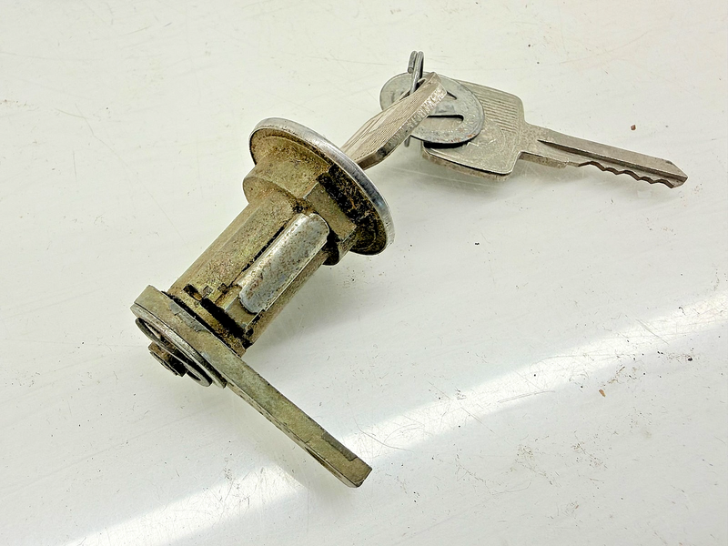 NOS 1962 - 1977 Mercury Comet Galaxie Mustang Door Lock Key Cylinder 1965 C57-33