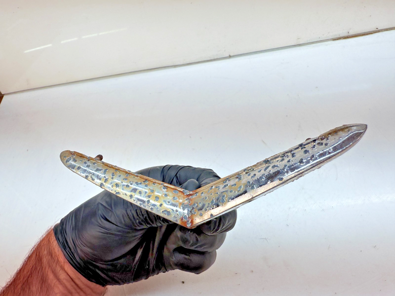 VINTAGE OEM 1956 DESOTO V FUEL DOOR EMBLEM 1621560 FIREFLITE FIREDOME E6-120