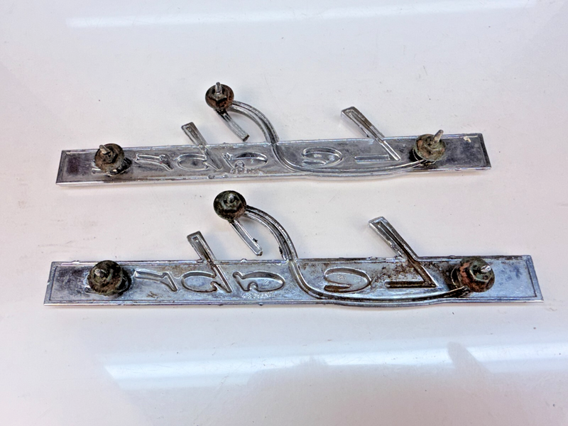 OEM Buick 1963 LeSabre PAIR Quarter Panel Emblems Ornament Script Pair B32-238