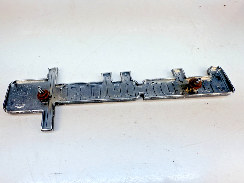 OEM Chevy 1975 - 1979 C10 K10 Custom Deluxe FENDER EMBLEM 6273126 E7-56