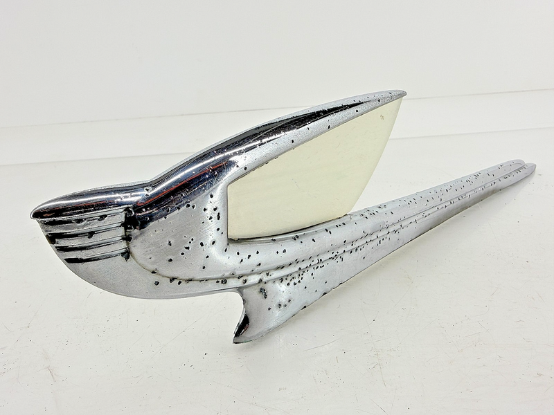 OEM 1939 CHEVROLET CHEVY MASTER DELUXE HIGH BIRD HOOD ORNAMENT GM T-29784 C69-7