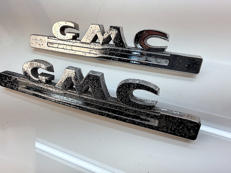 OEM 1947-1953 GMC Truck PAIR Hood Side Emblems Chrome 2223966 E8-29