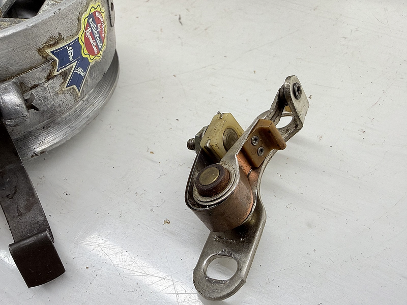 NOS Original 1951 Ford Truck F7 F8 Distributor 8EQ C51-16