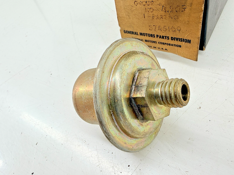 (1) NOS 1958 - 1962 Chevy Corvette Impala Trans. Vacuum Modulator 3745169 C71-68
