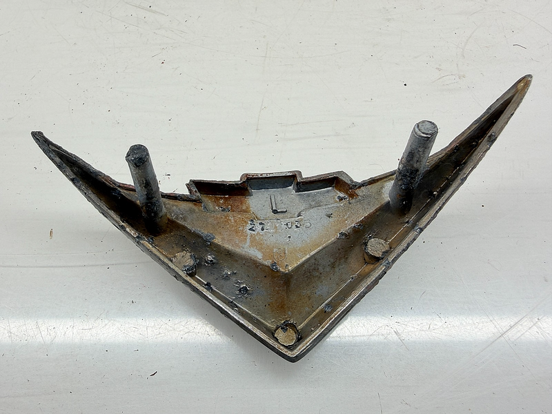 OEM 1955 CHEVROLET BEL AIR V8 REAR Under Tail Light BADGE EMBLEM LH3711035 E9-56