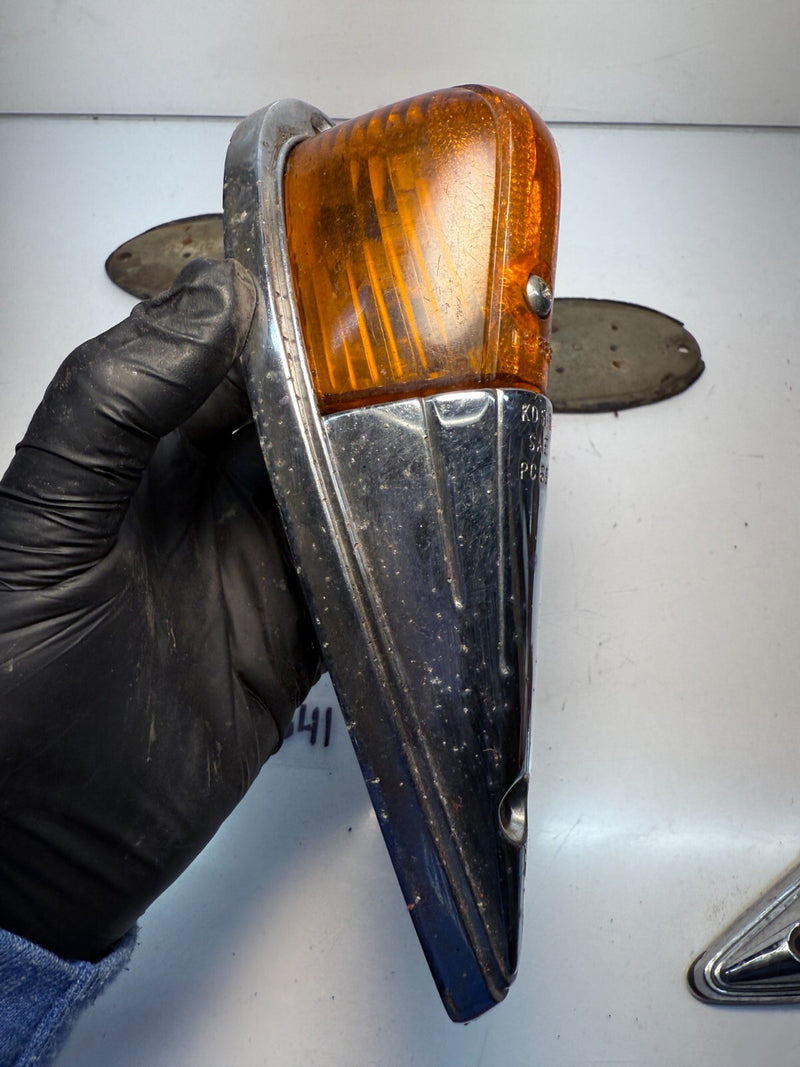 OEM METAL KD518 SAE CHROME MARKER CAB LIGHT AMBER LENS TRUCK PICKUP SEMI B41-1