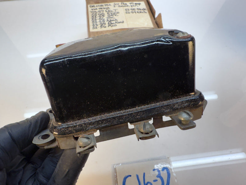 NOS 1952-56 DELCO Remy GMC Nash Packard Voltage Regulator 52 53 1118732 C16-32