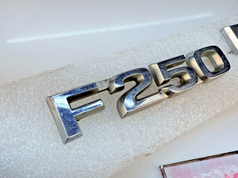 OEM 1980 1981 Ford Truck F250 Chrome Fender Emblems Badges Pair 80 81 B32-188