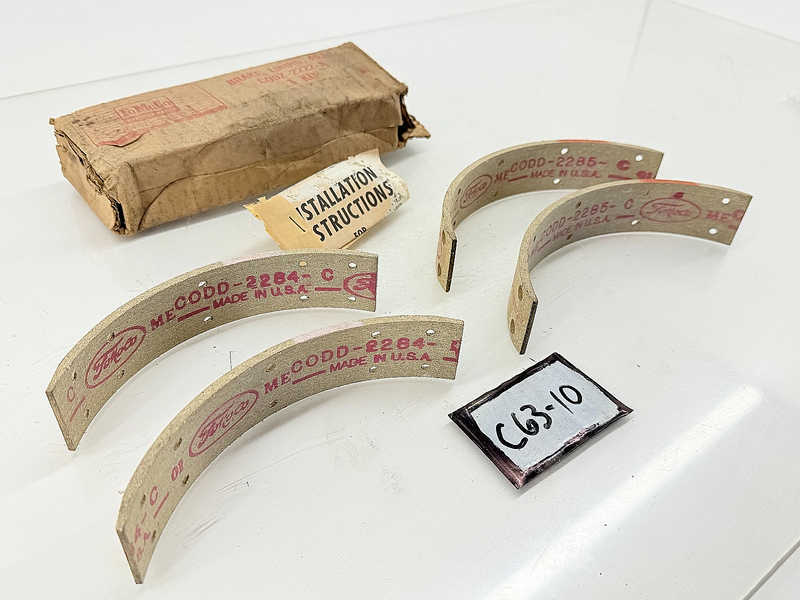 NOS 1960 - 1964 Ford Falcon Comet 6cyl REAR DRUM BRAKE SHOE LININGS 1962 C63-10