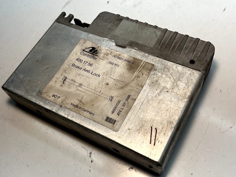 OEM ORIGINAL ABS CONTROL MODULE SAAB 9000 1988 1989 4001756 C3-11