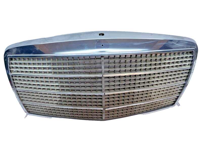 VINTAGE OEM 1974-1976 MERCEDES BENZ GRILLE 115 888 00 23 W114 W115 C114 Coupe P6