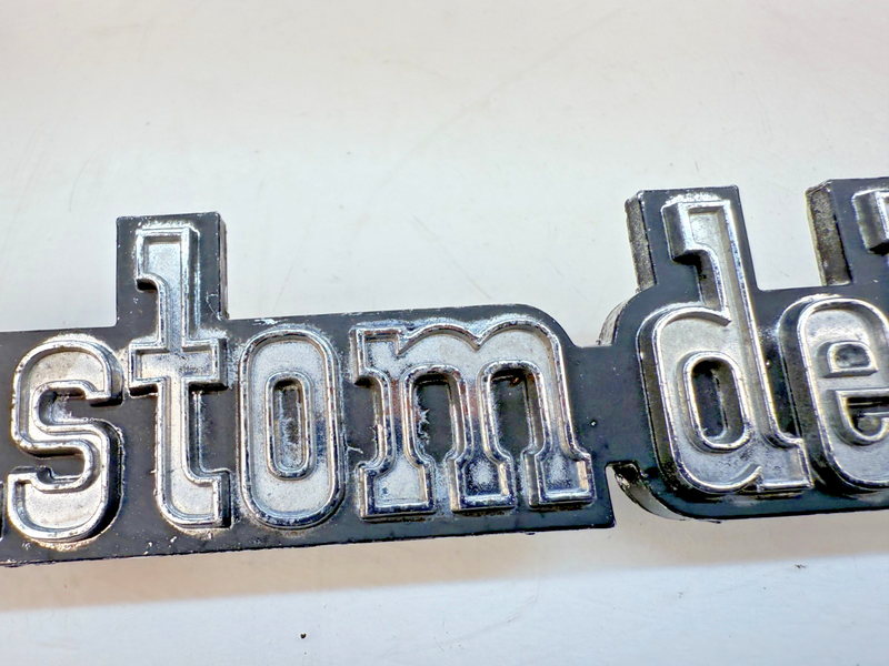 OEM Chevy 1975 - 1979 C10 K10 Custom Deluxe FENDER EMBLEM 6273126 E7-56