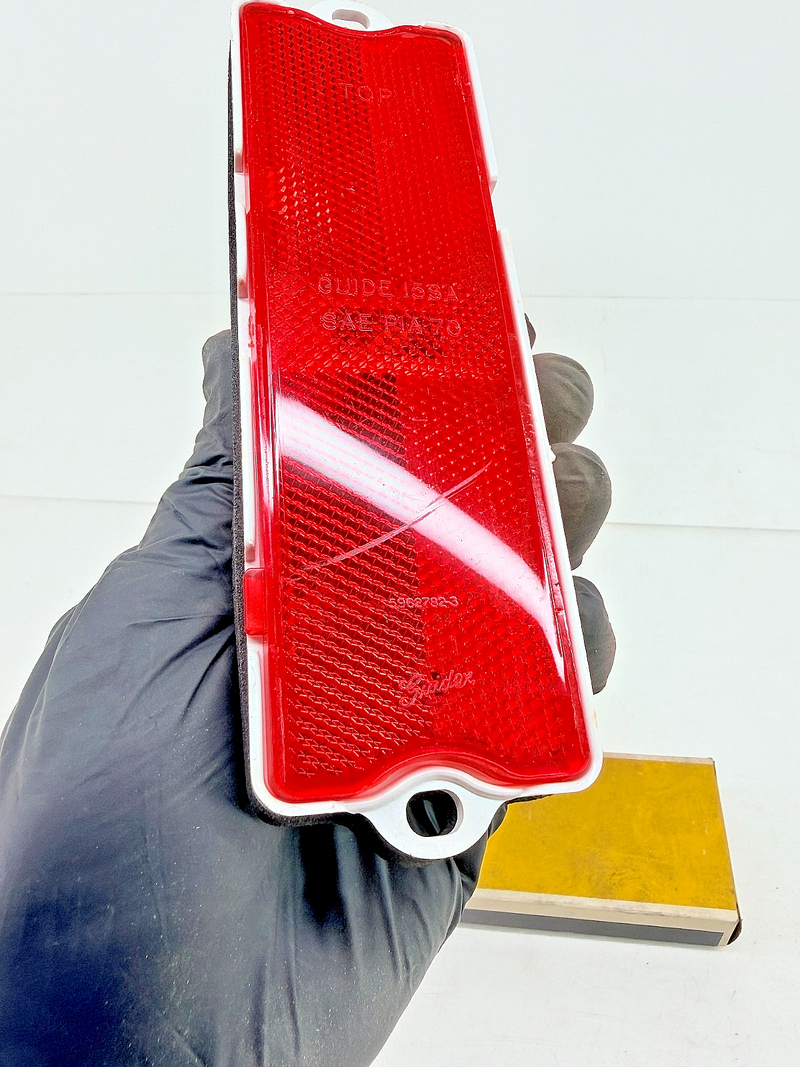 NOS 1970 Chevrolet Impala Caprice Wagon Rear Side Marker Lamp Lens 917127 C71-69
