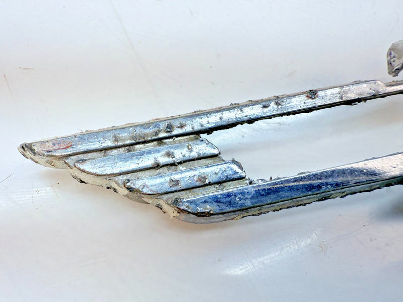 OEM 1956 1957 FORD THUNDERBIRD T-Bird Front Emblem BAB-88392-B E5-65