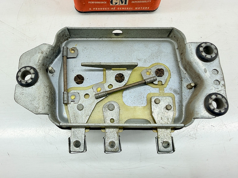 NOS 1955 1956 1957 Chevrolet Tri Five 5 Voltage Regulator GM 1119000 C71-25