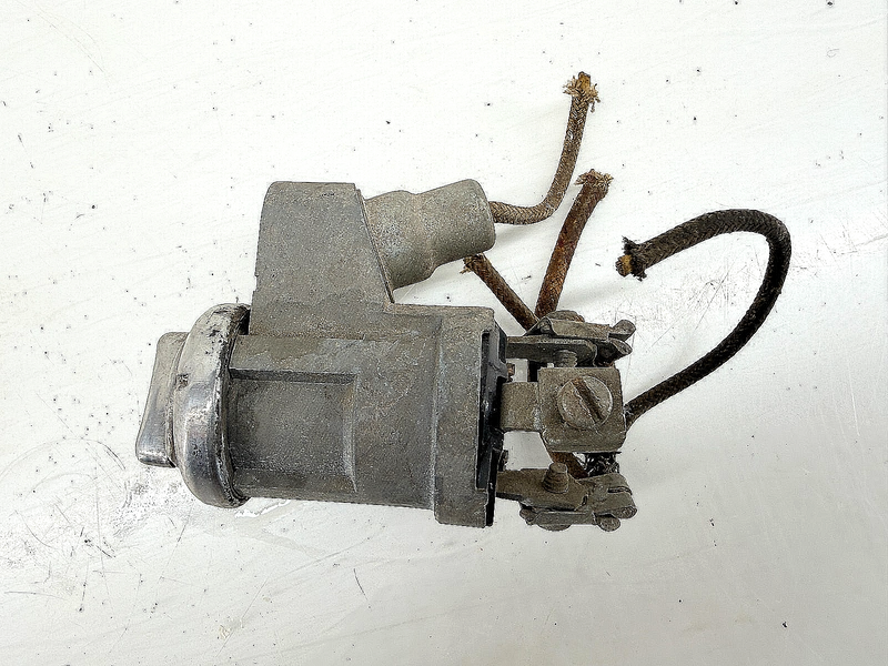 OEM 1951 - 1955 Chevrolet Bel Air GMC Truck Delco Remy Ignition Switch C67-70
