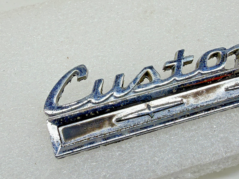 OEM 1967 - 1972 Ford Custom Cab Pickup Truck Emblem Badge C8TB-8140683-A E9-73