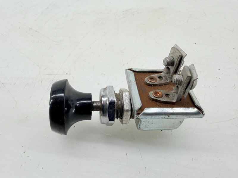 NOS Vintage BACK UP LIGHT FOG ACCESSORY LAMP 20a SWITCH Black KNOB SCTA TROG C67