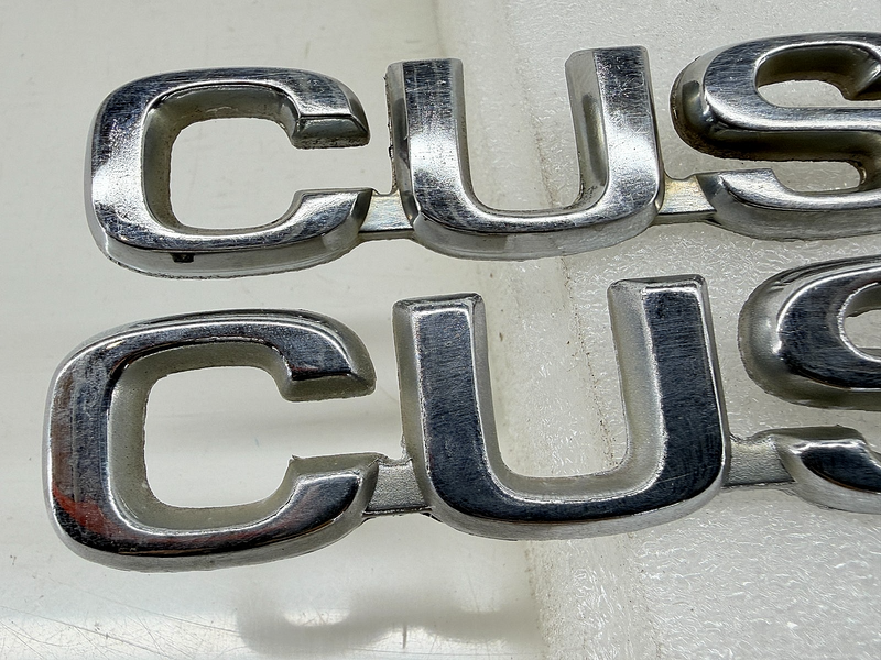 OEM 1980 - 1986 Ford F150 F250 F350 Custom Emblem E0TB-16B114-CC E9-105