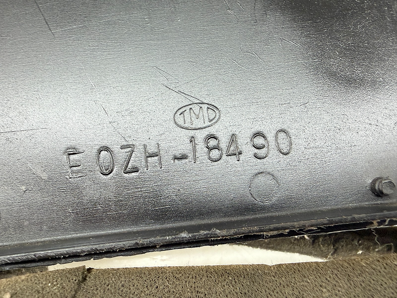 OEM 1980 - 1986 FORD MUSTANG WINDSHIELD VENT DEFROSTER DUCT E0ZH-18490 B57-44