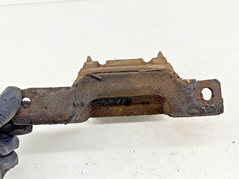 OEM 1966 - 1969 Falcon Fairlane Torino Ranchero 289 302 351W MOTOR MOUNT B78-46