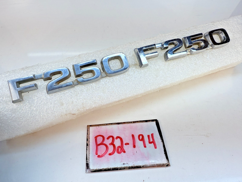 OEM 1980 1981 Ford Truck F250 Chrome Fender Emblems Badges Pair 80 81 B32-194