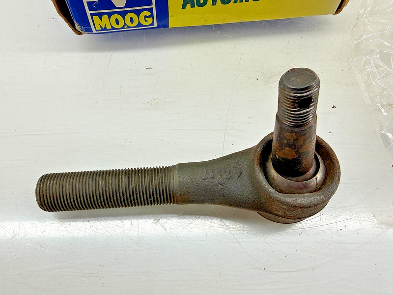 NOS 1984 - 1990 Jeep Cherokee Wrangler Steering Tie Rod End ES2223R C18-66