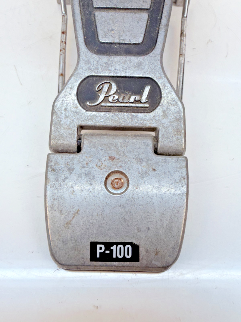 Pearl P-100 Bass Drum Kick Pedal - Silver Toned Drum Pedal - Universal B1-19
