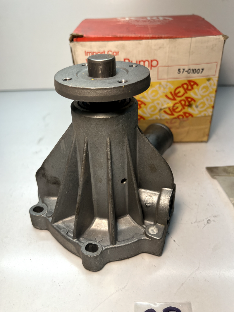 NOS GMB 74-89 Volvo 760 340 360 240 Sedan Wagon Water Pump 2.0 2.3L 275619 C3-9