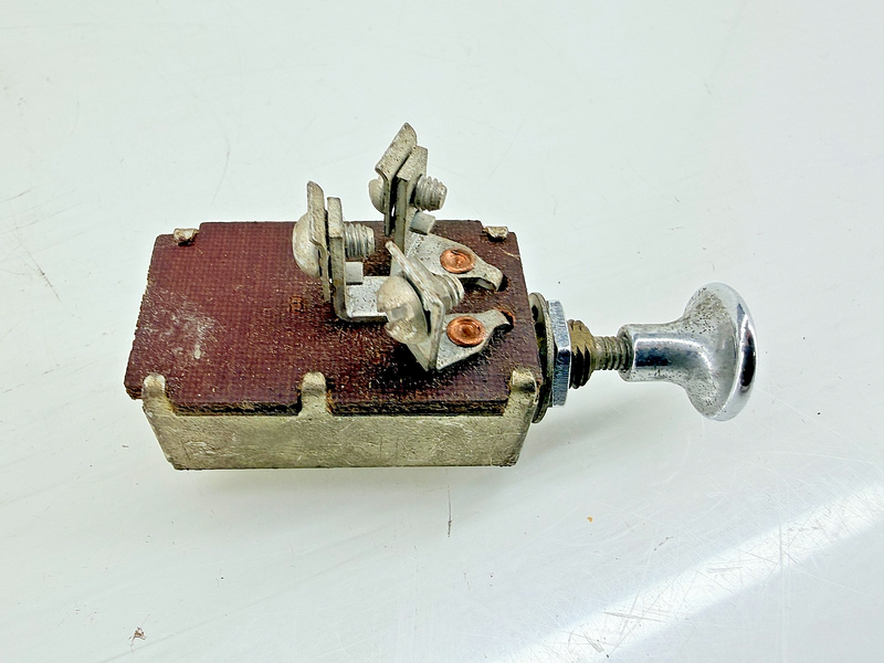 Vintage Push-Pull Switch Chrome Knob 1930s 1940s Ford C67-177