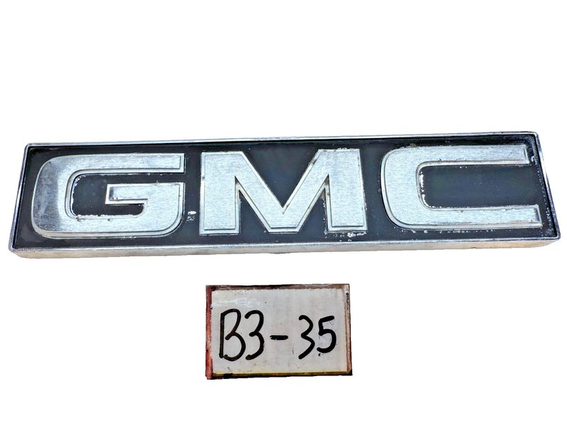 OEM 1976 1977 1978 1979 1980 GMC Van Rear Door GMC Emblem 356100 B3-35