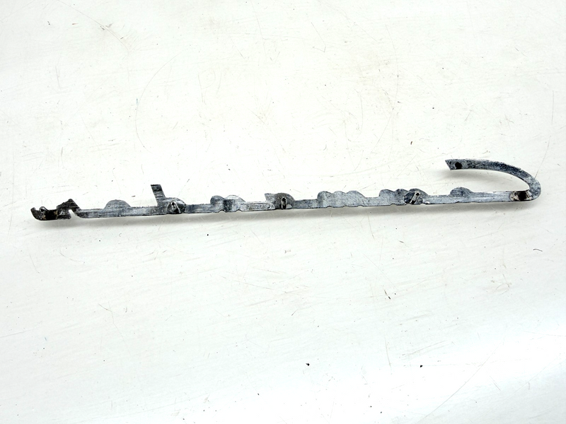 OEM 1947 - 1956 STUDEBAKER COMMANDER HOOD FRONT FENDER EMBLEM 7729 E9-100